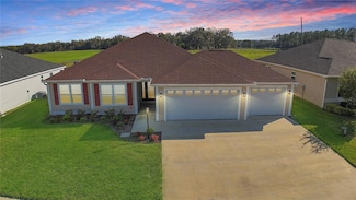 3290 Sennett Cir, Oxford, FL 34484