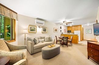4955 N Landmark Cir Unit 4122, Egg Harbor, WI 54209