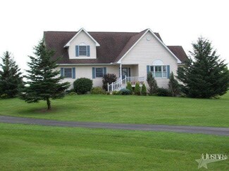 7477 W River Rd, South Whitley, IN 46787