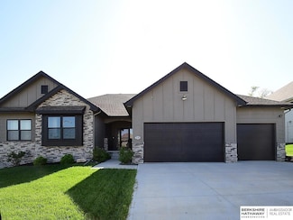 10309 S 102nd St, Papillion, NE 68046