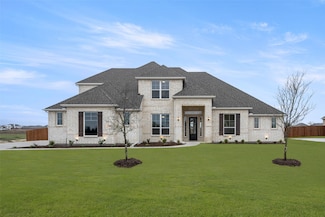 135 Hollingsworth Ln, Glenn Heights, TX 75154