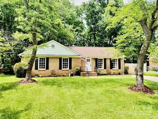 6215 Cross Creek Ln, Charlotte, NC 28212