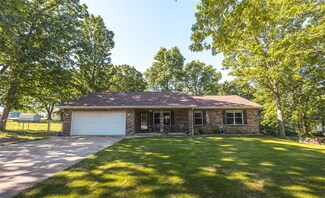 20336 Scholar Ln, Waynesville, MO 65583