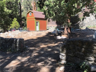 41424 Valley of The Falls Dr, Forest Falls, CA 92339