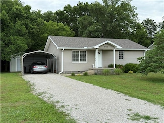 1003 S Ridgeway St, Caney, KS 67333