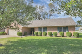 355 Leyland Park Dr, Wilmington, OH 45177