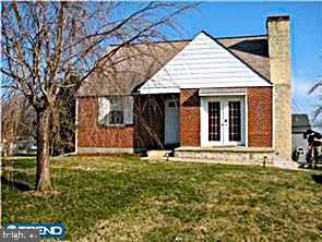 22 Wayne Ave Unit 2ND FLOOR, Norristown, PA 19403