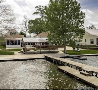 8689 Island Rd, Ventress, LA 70783