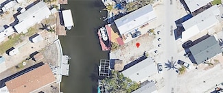 13 Emily Ln, Fort Myers Beach, FL 33931