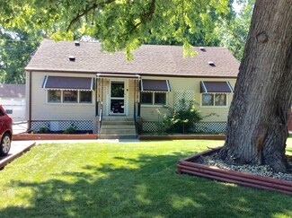 8402 Leclaire Ave, Burbank, IL 60459