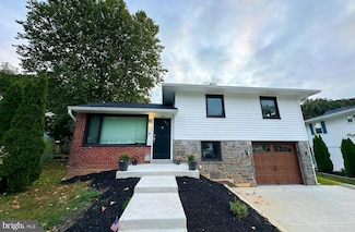 1126 Brookwood Ln Unit 208, Secane, PA 19018