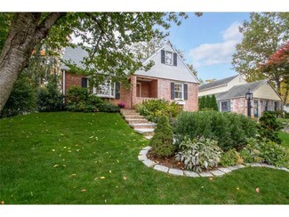 5 Arnold St, Old Greenwich, CT 06870