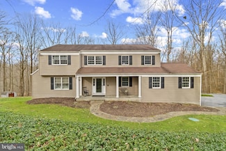 8 Wythe Ct, Glen Arm, MD 21057