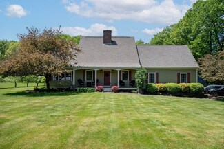 33 Elmwood St, Salisbury, MA 01952