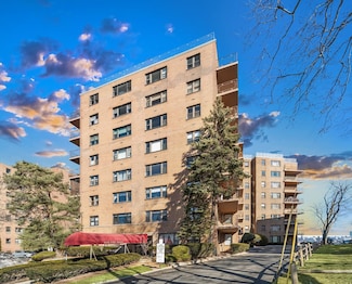 8800 Jfk Blvd E Unit 3B, North Bergen, NJ 07047