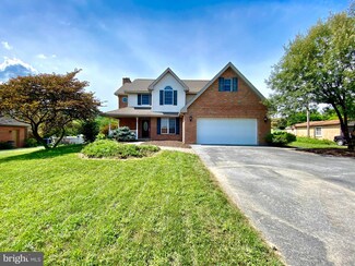 3368 Friedensburg Rd, Oley, PA 19547