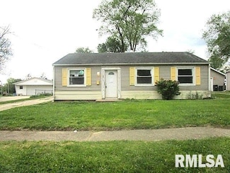 308 Saint Clair Dr, Marquette Heights, IL 61554