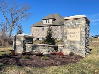 818 Shady Bluff Trail, Clarksville, TN 37043