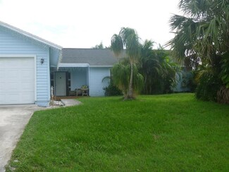 114 SW Glenwood Dr, Port Saint Lucie, FL 34984