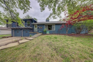 8618 Travis St, Overland Park, KS 66212