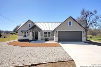 205 Hiram Cook, Blanco, TX 78606