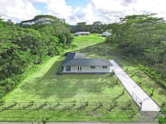 15 15th Ave, Keaau, HI 96749