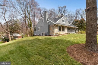 2561 N Upland St, Arlington, VA 22207