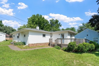 905 Bellows St, West St. Paul, MN 55118