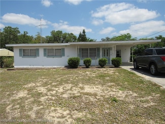 710 W Winthrop St, Avon Park, FL 33825