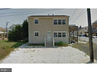 2704 Central Ave, Ship Bottom, NJ 08008