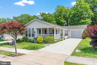 1090 Club House Ct, Schwenksville, PA 19473