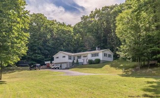 1696 Lucas Avenue Extension, Cottekill, NY 12419