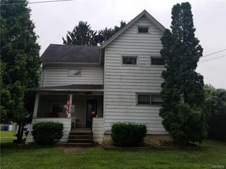 219 Oak St, Medina, NY 14103