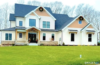 4 Pumpkin Grove, East Lyme, CT 06333