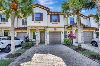 5280 Santa Maria Ave, Boynton Beach, FL 33436