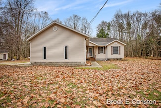 1977 E Michillinda Rd, Twin Lake, MI 49457