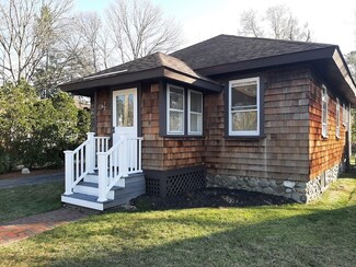 6 Whitehill St, Taunton, MA 02780