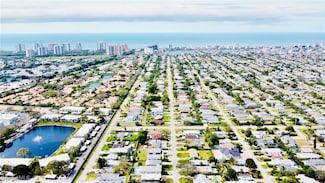 812 92nd Ave N, Naples, FL 34108