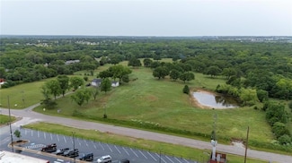 42501 Garrett's Lake Rd, Shawnee, OK 74804
