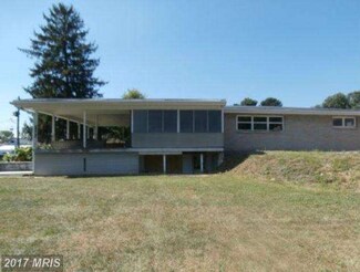 13905 Weaver Ave, Maugansville, MD 21767