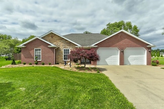 1444 Field Crest Ln, Jasper, IN 47546
