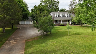 2009 Tulip Hill Dr, Murfreesboro, TN 37127