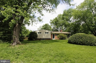 3206 Ayers Dr, Alexandria, VA 22309