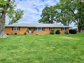 1604 W 22nd Ave, Hutchinson, KS 67502