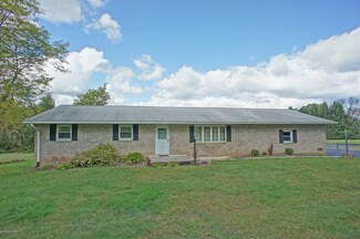 3077 Mountain Rd, Saylorsburg, PA 18353