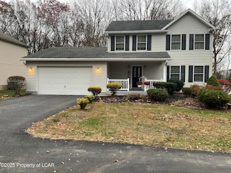 15 Lahn St, Hazleton, PA 18202