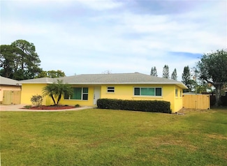 1225 de Narvaez Ave, Bradenton, FL 34209