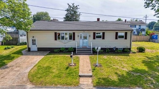 95 Evergreen Ave, Somerset, MA 02726