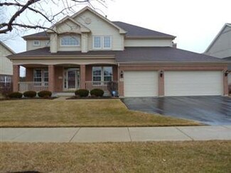 1719 Locke Ln, Vernon Hills, IL 60061