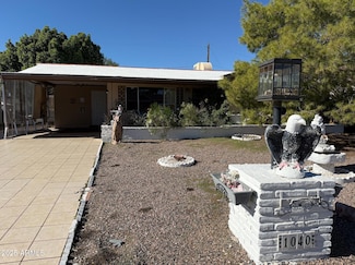 1040 S Lawther Dr, Apache Junction, AZ 85120